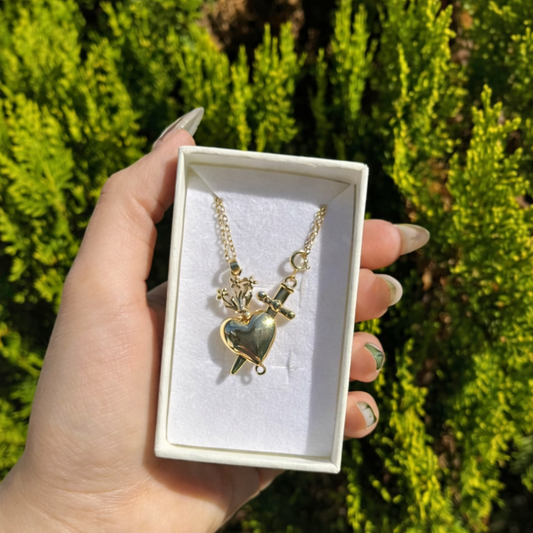 Collar Corazón y Espada